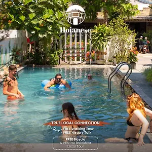 Hoianese Lip Lip Pool ** Хойан
